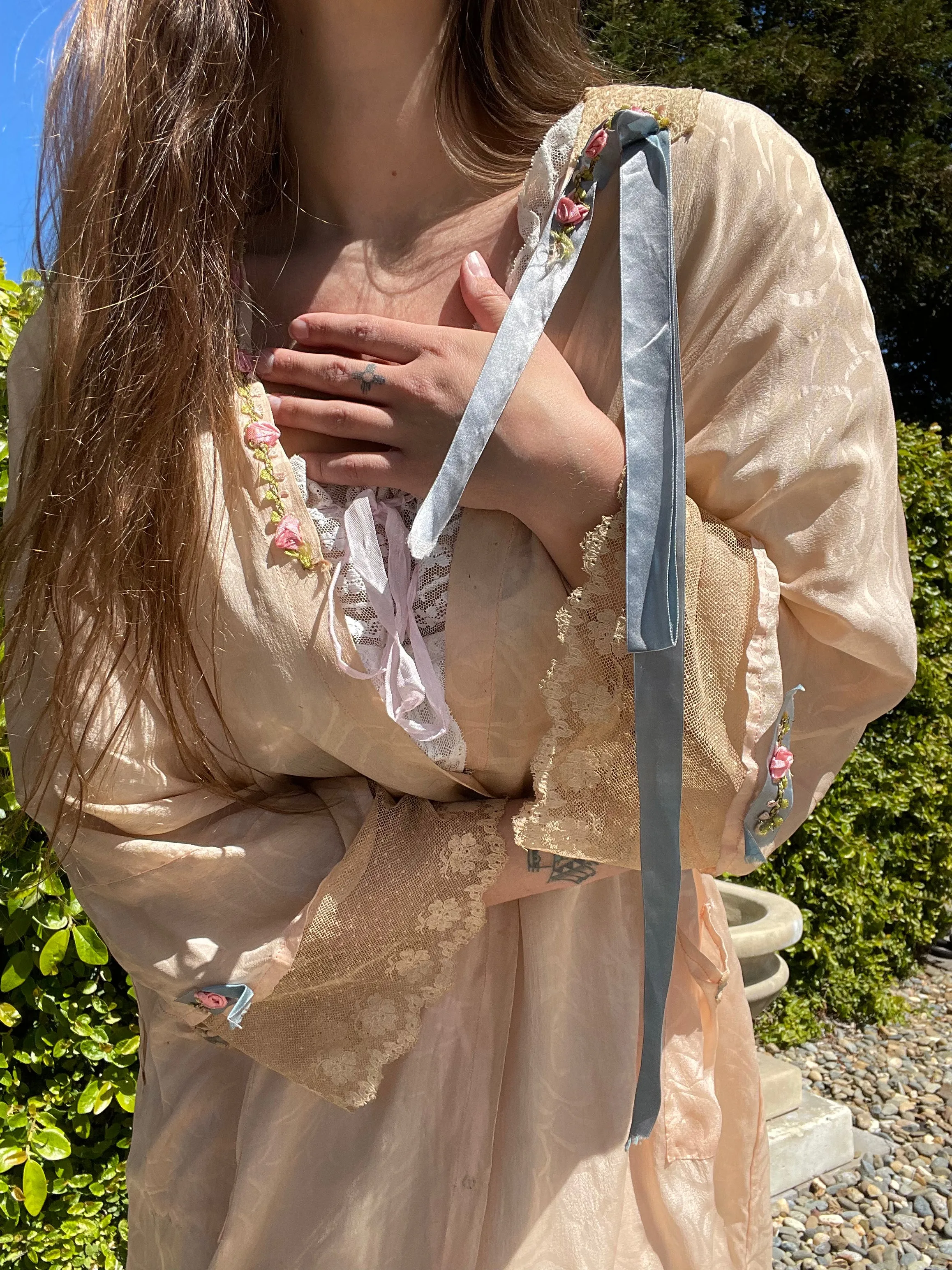 1920s Lace & Deco Floral Printed Silk Ribbon-work Robe