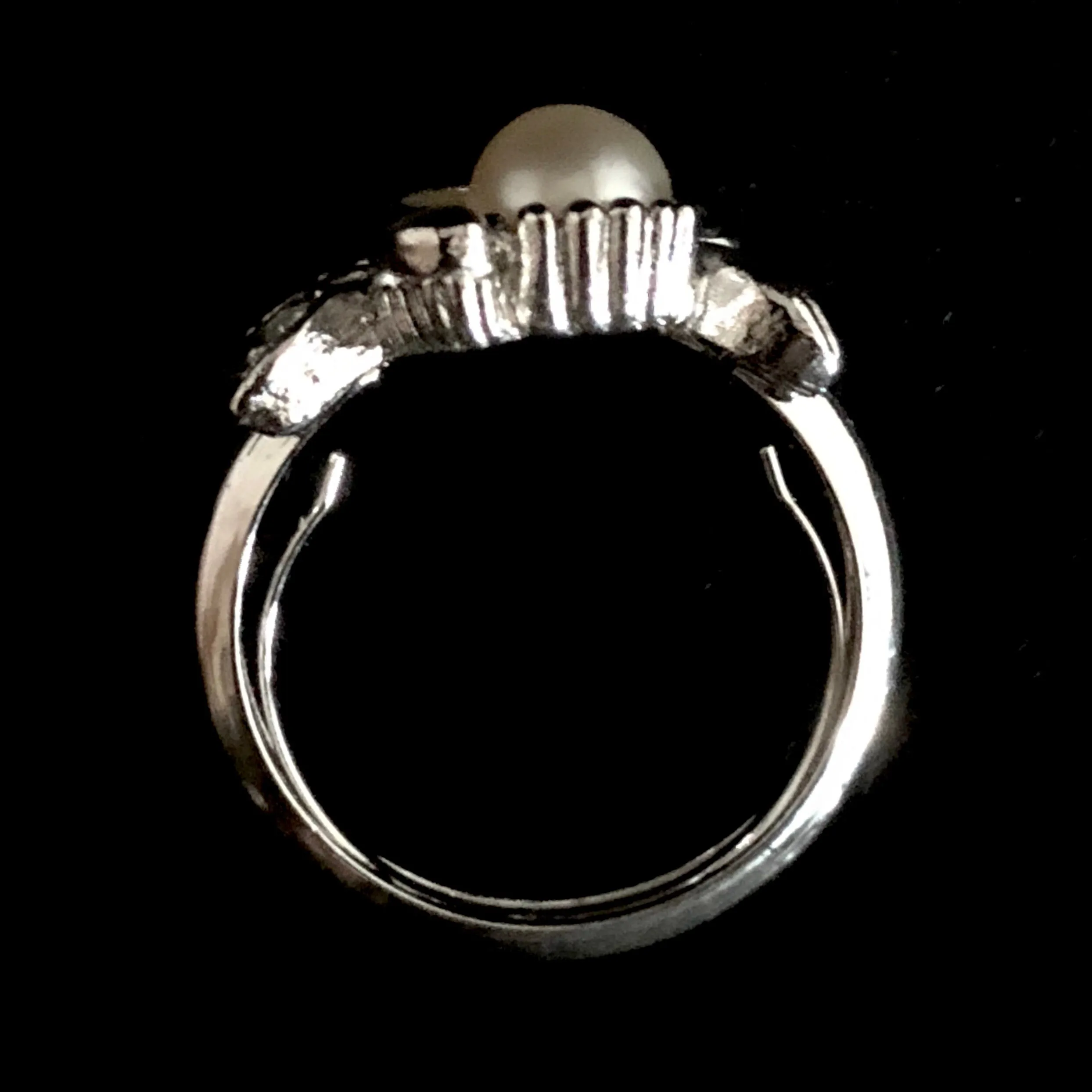 1975 Avon Fan Fare Ring