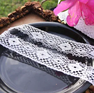 1¼" WHITE CLUNY PICOT VINTAGE LACE TRIM