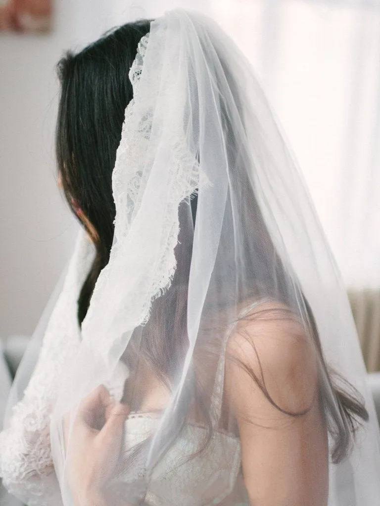 Alencon Lace Trim Long Ivory With Applique Wedding Bridal Veil