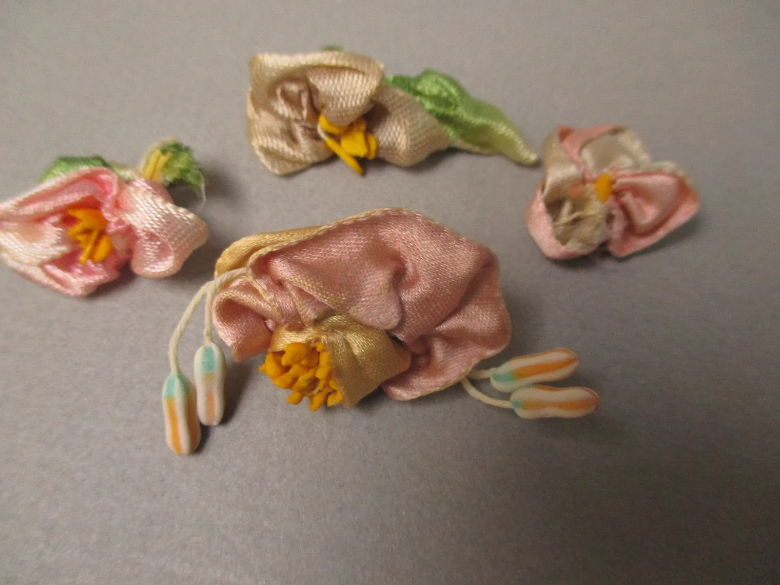 Antique Victorian Silk Rosette Ribbon Art 4 pc