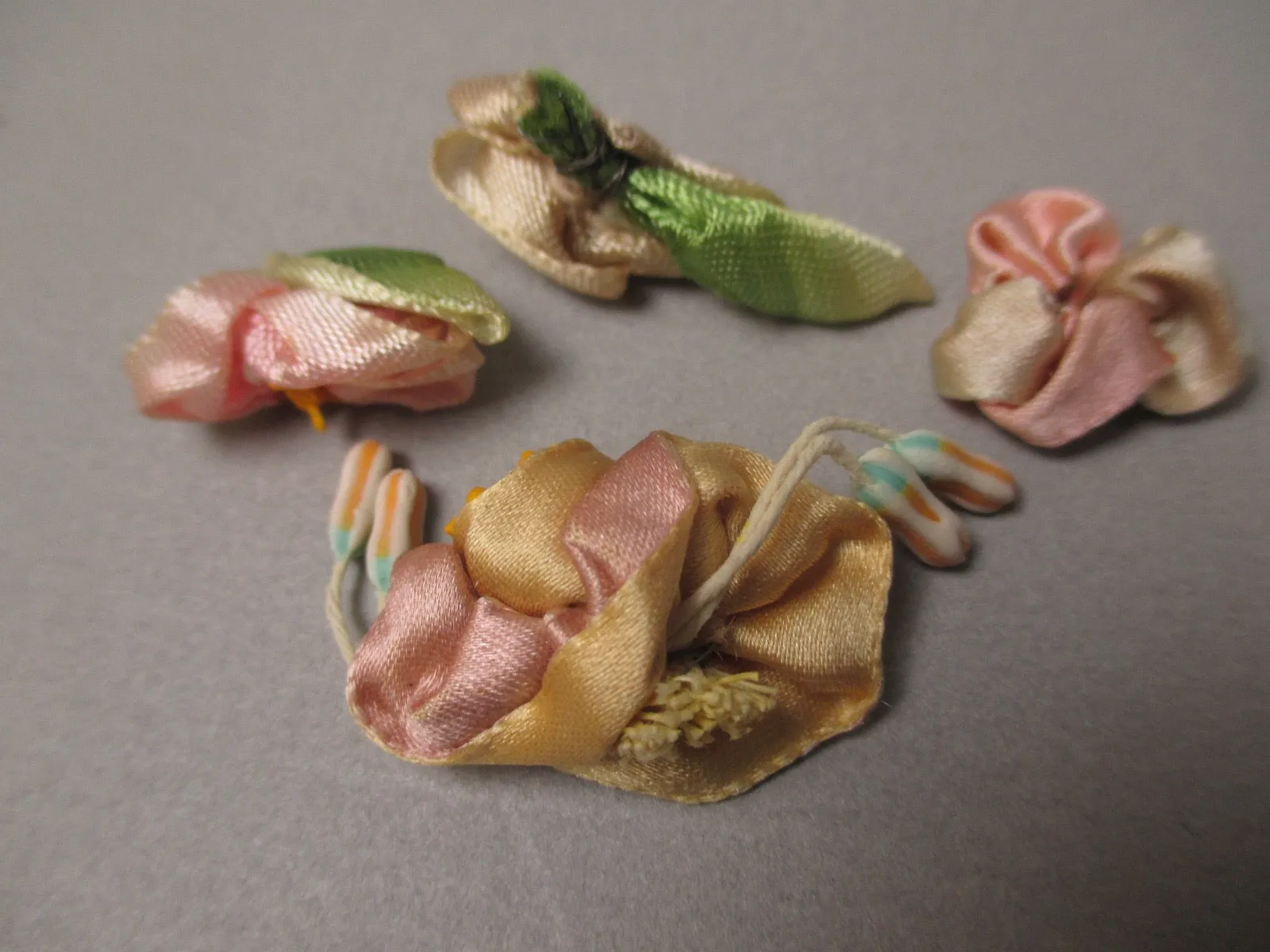 Antique Victorian Silk Rosette Ribbon Art 4 pc