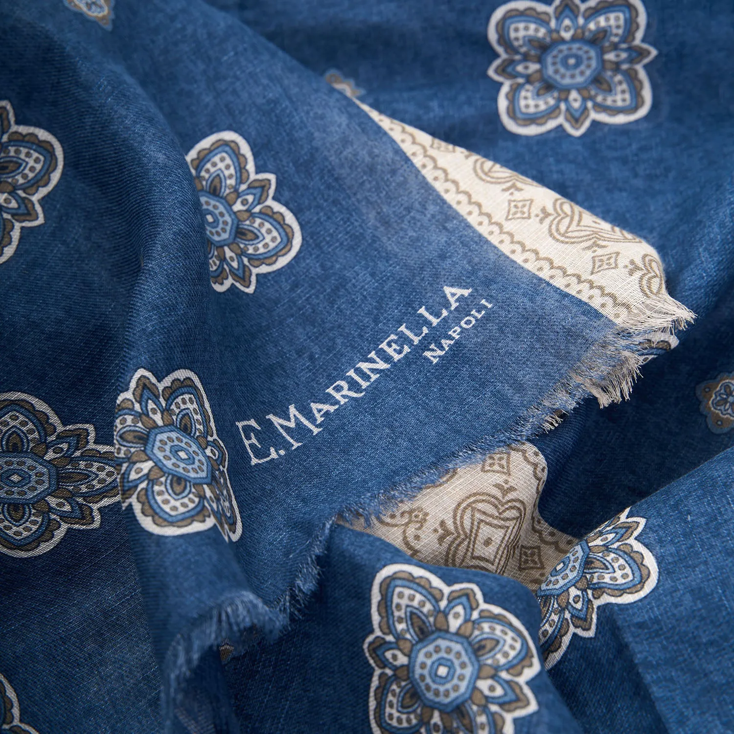 BLUE COTTON AND LINEN SCARF