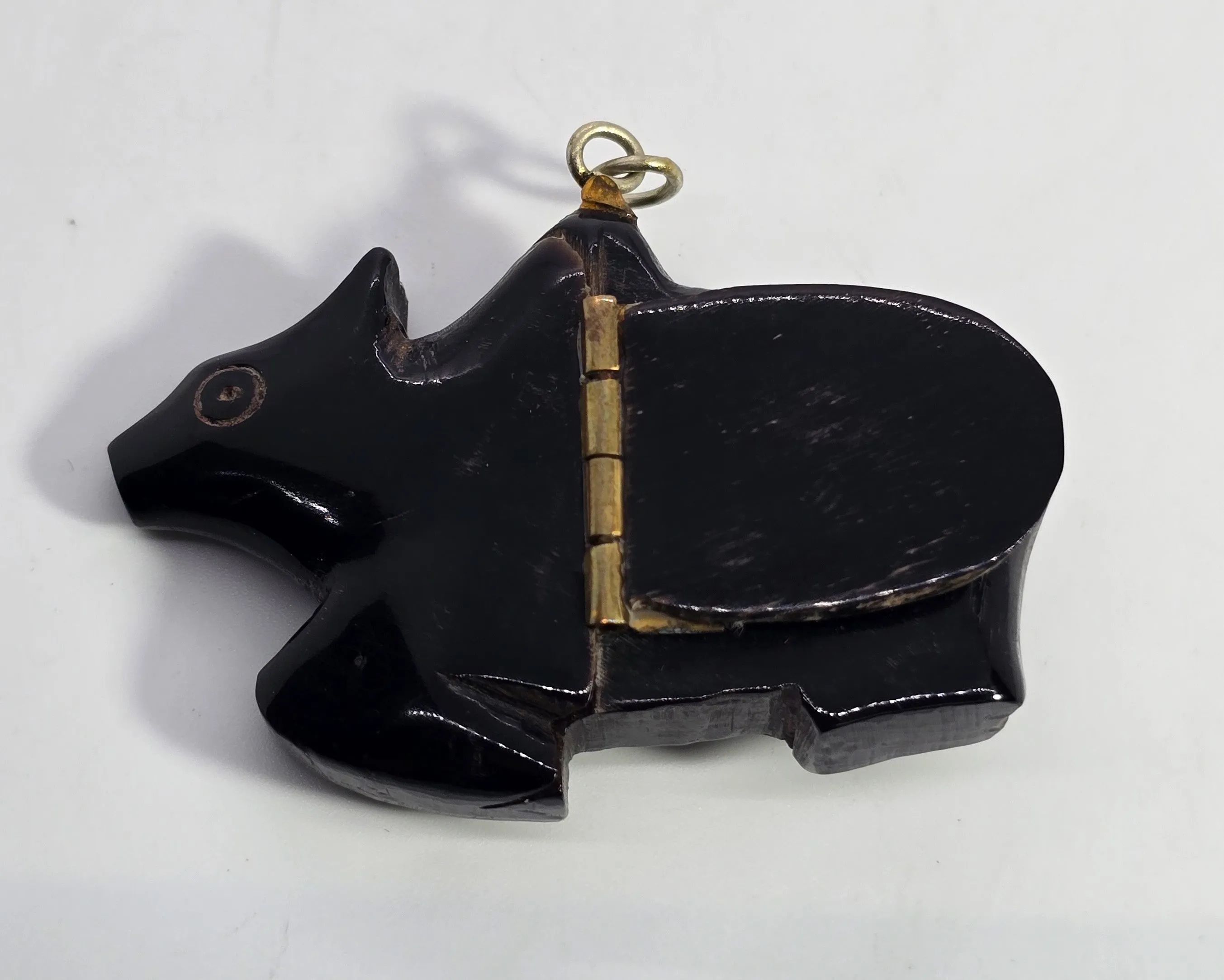 Carved Buffalo horn Rabbit bunny figural snuff box artisan pendant