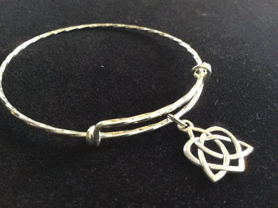 Celtic Heart on a Twisted Silver Expandable Charm Bracelet Adjustable Bangle Inspirational Meaningful