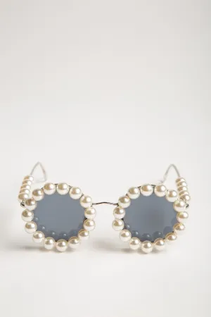 CHANEL | VINTAGE 1994 PEARL RUNWAY SUNGLASSES