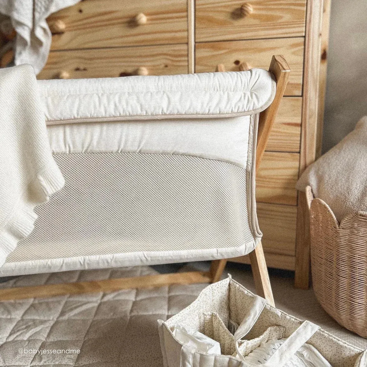 Clair De Lune Folding Crib - Cream