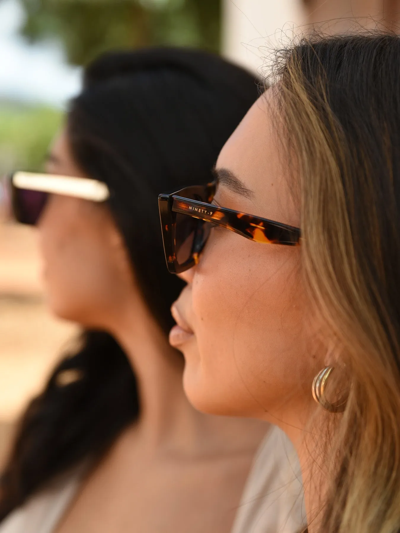 CLASSY - Sunglasses • Brown Tortoise