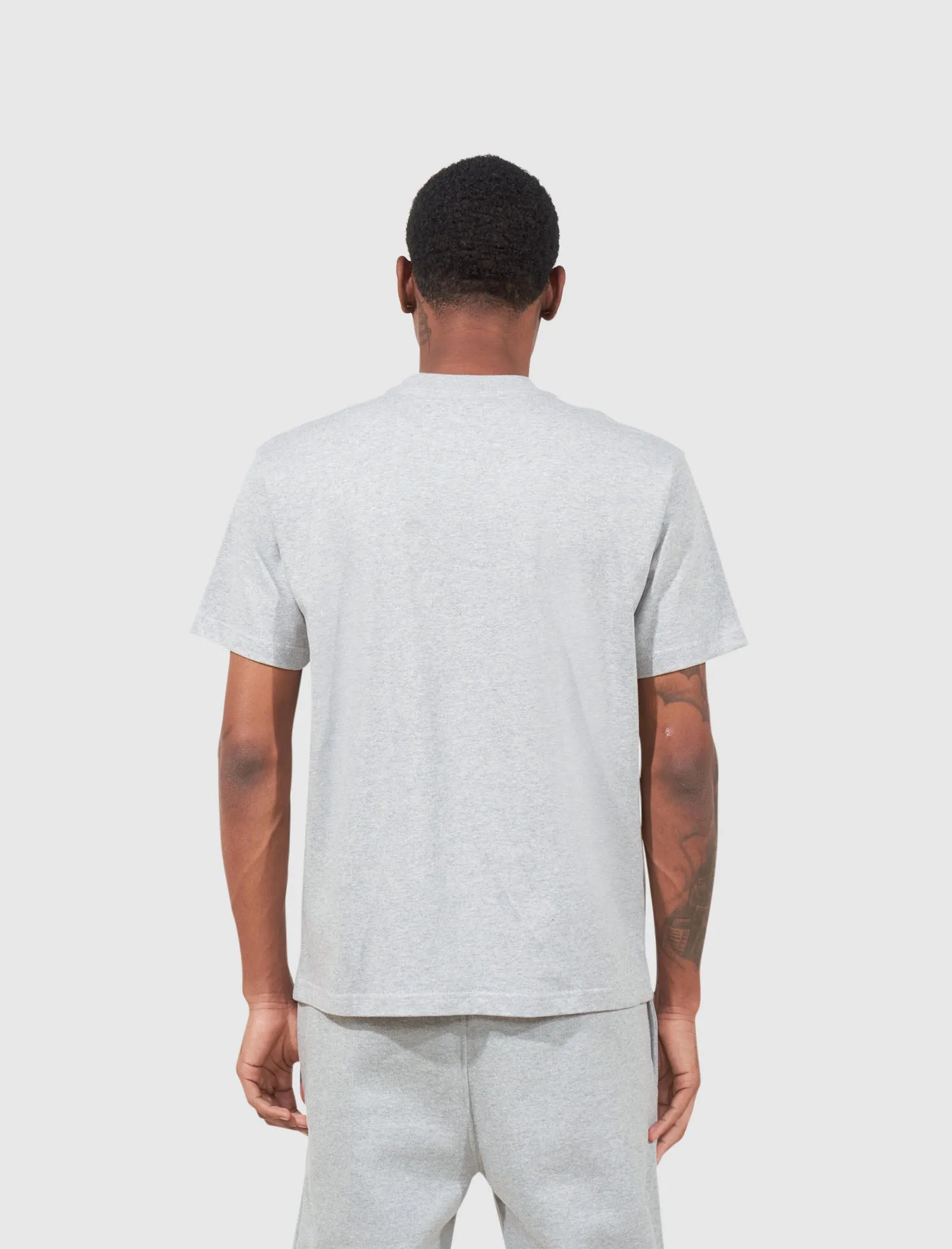 CONTRAST STITCH T-SHIRT