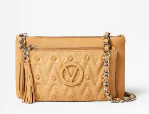 FW18 - New Diamond - Yanet D - Chivas Whiskey