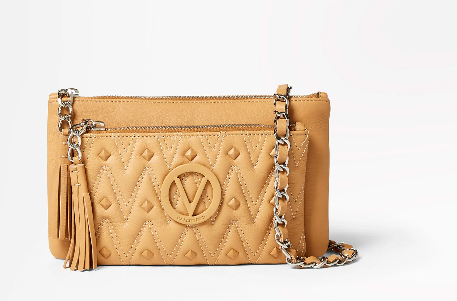 FW18 - New Diamond - Yanet D - Chivas Whiskey
