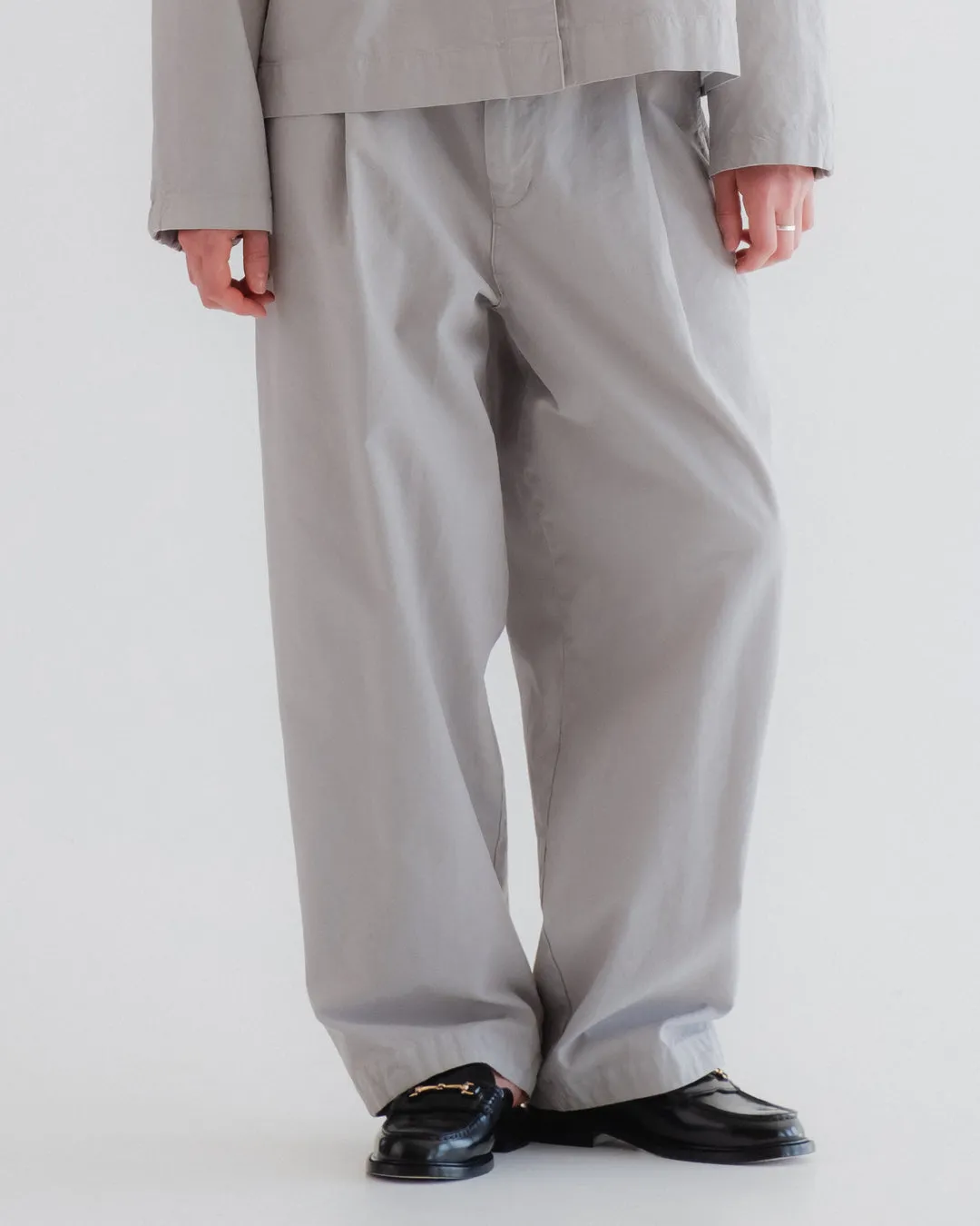 Girls of Dust - British Worker Cotton Linen Oyster