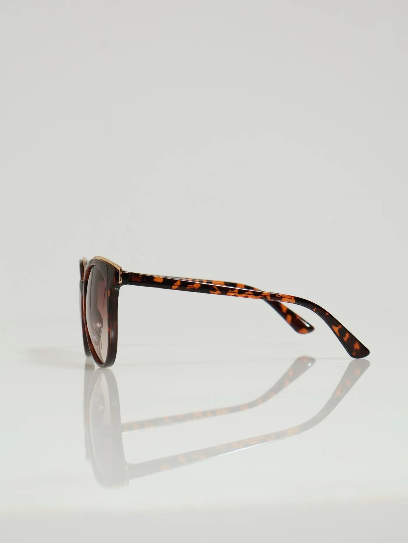 Gold Metal Trim Sunglasses - Tortoise