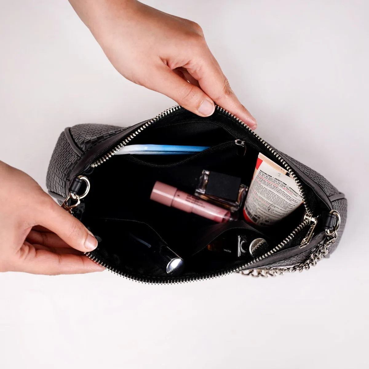 Lusso Black Sling Handbag