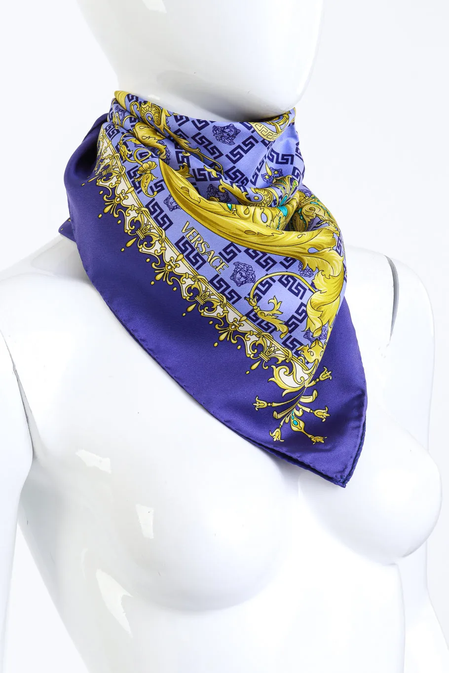 Medusa Baroque Filigree Scarf