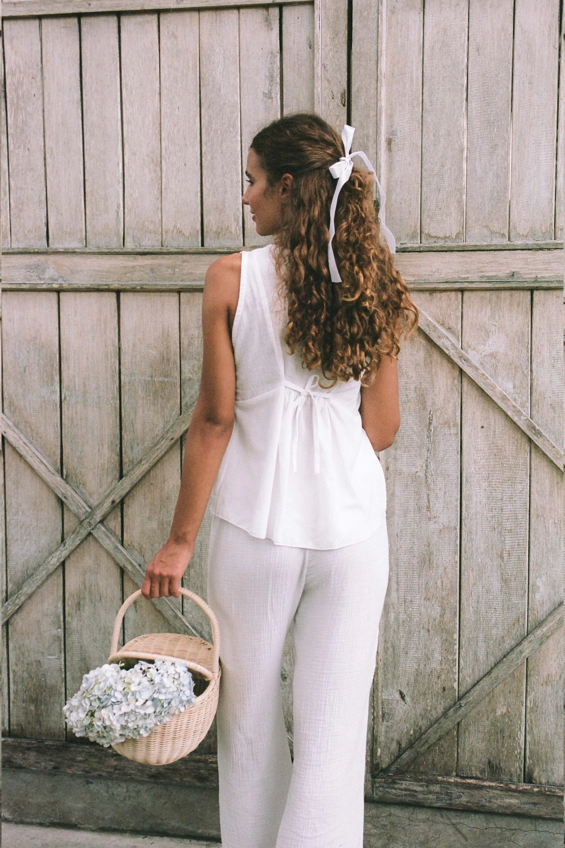 Mökki Top Off White