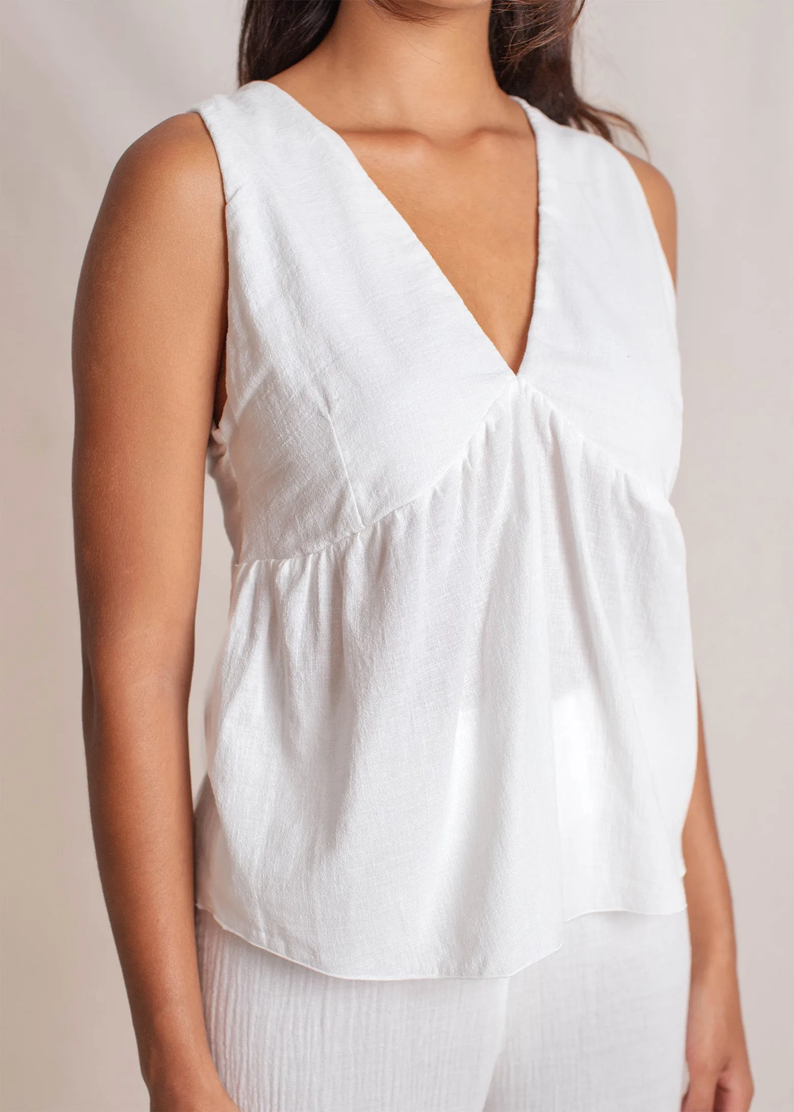 Mökki Top Off White