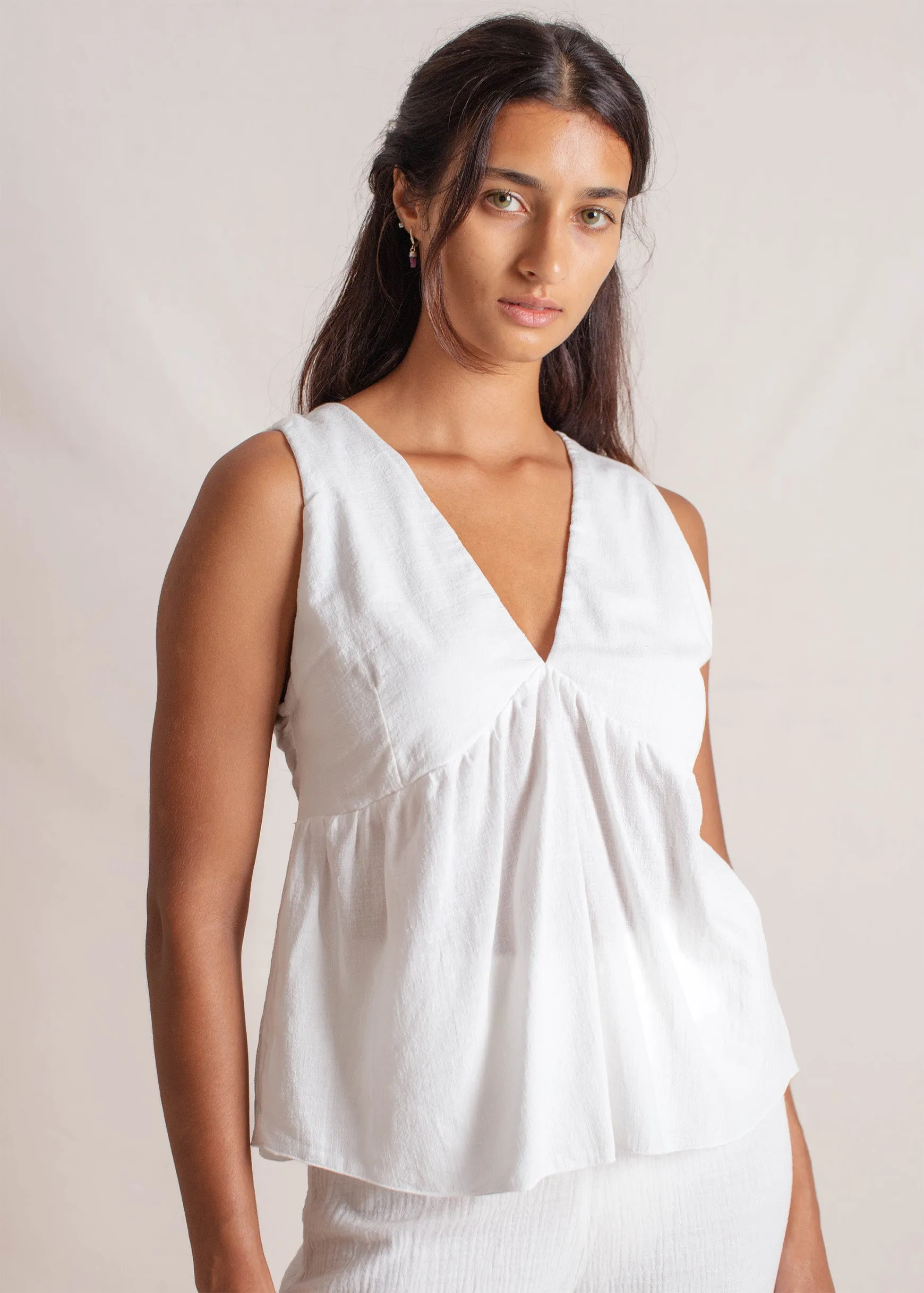 Mökki Top Off White