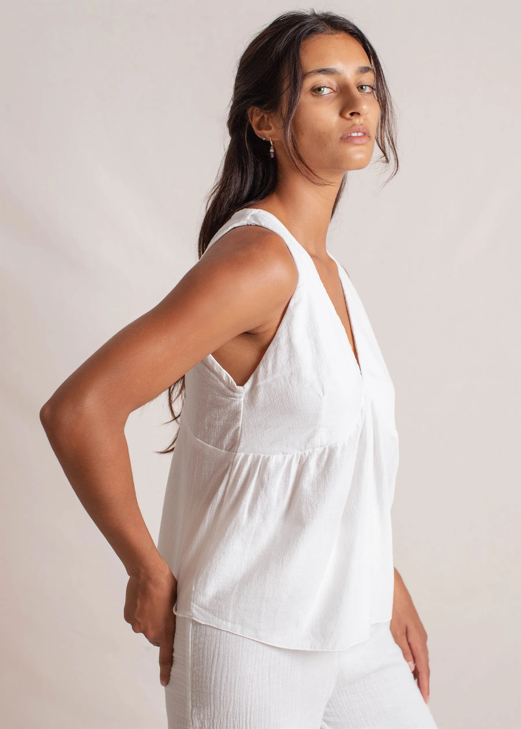 Mökki Top Off White