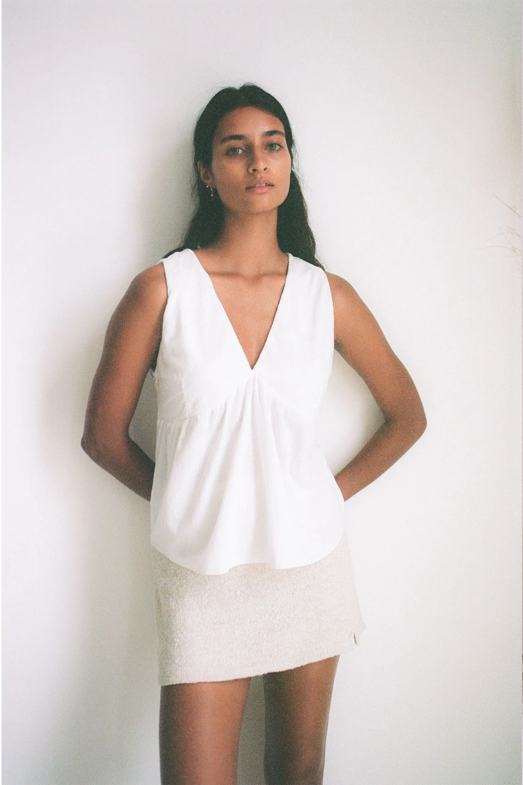 Mökki Top Off White