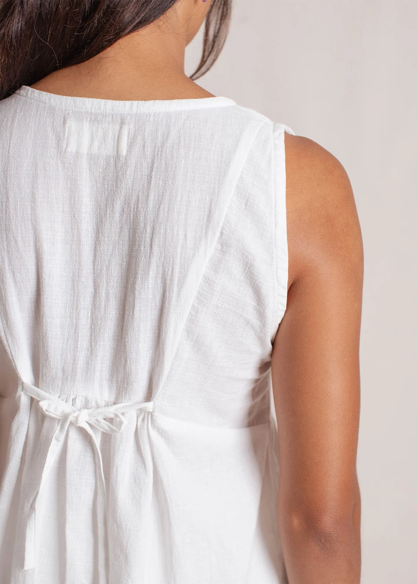 Mökki Top Off White