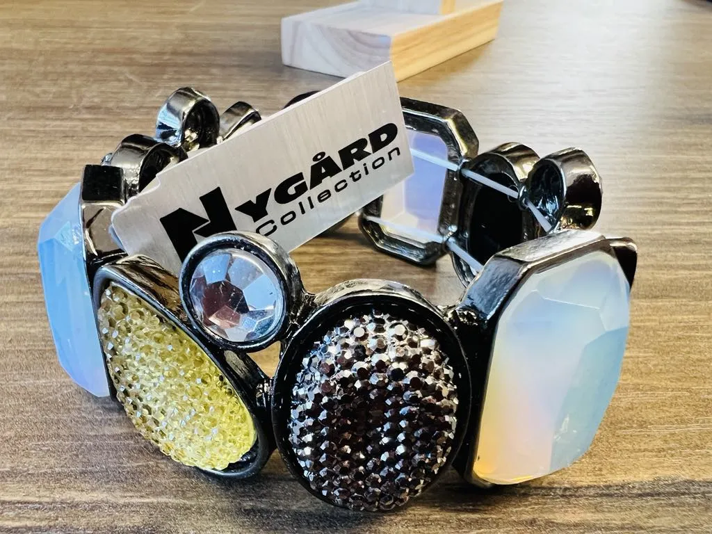 New Nygard Collection Expandable metal bracelet, one size
