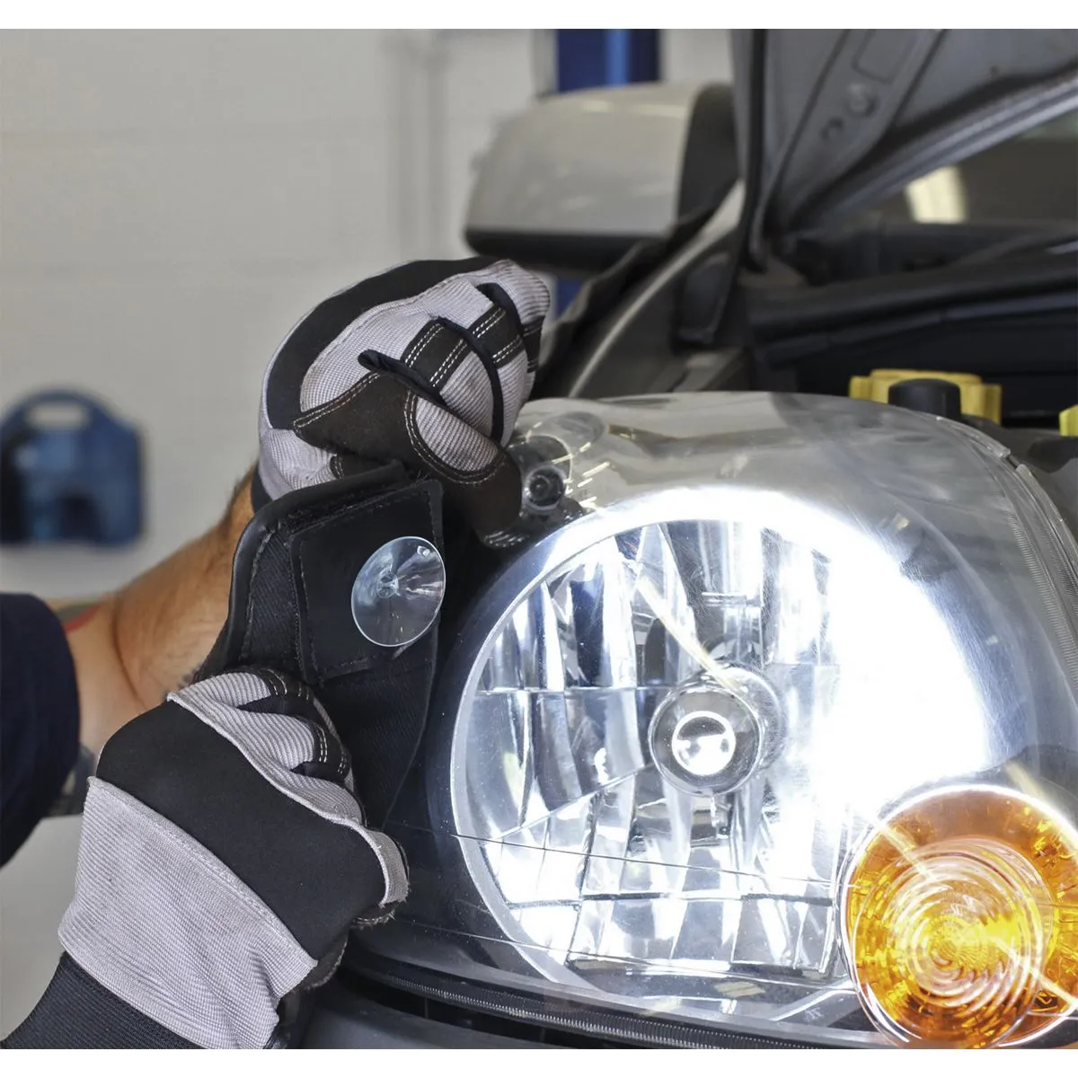 Sealey Magnetic & Suction Grip Workshop Wing Cover