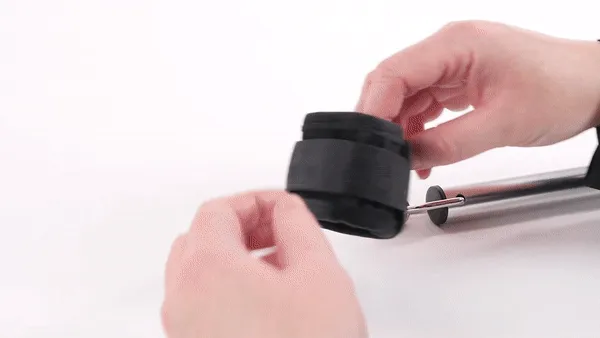 Sportsheets Expandable Spreader Bar & Cuff Set