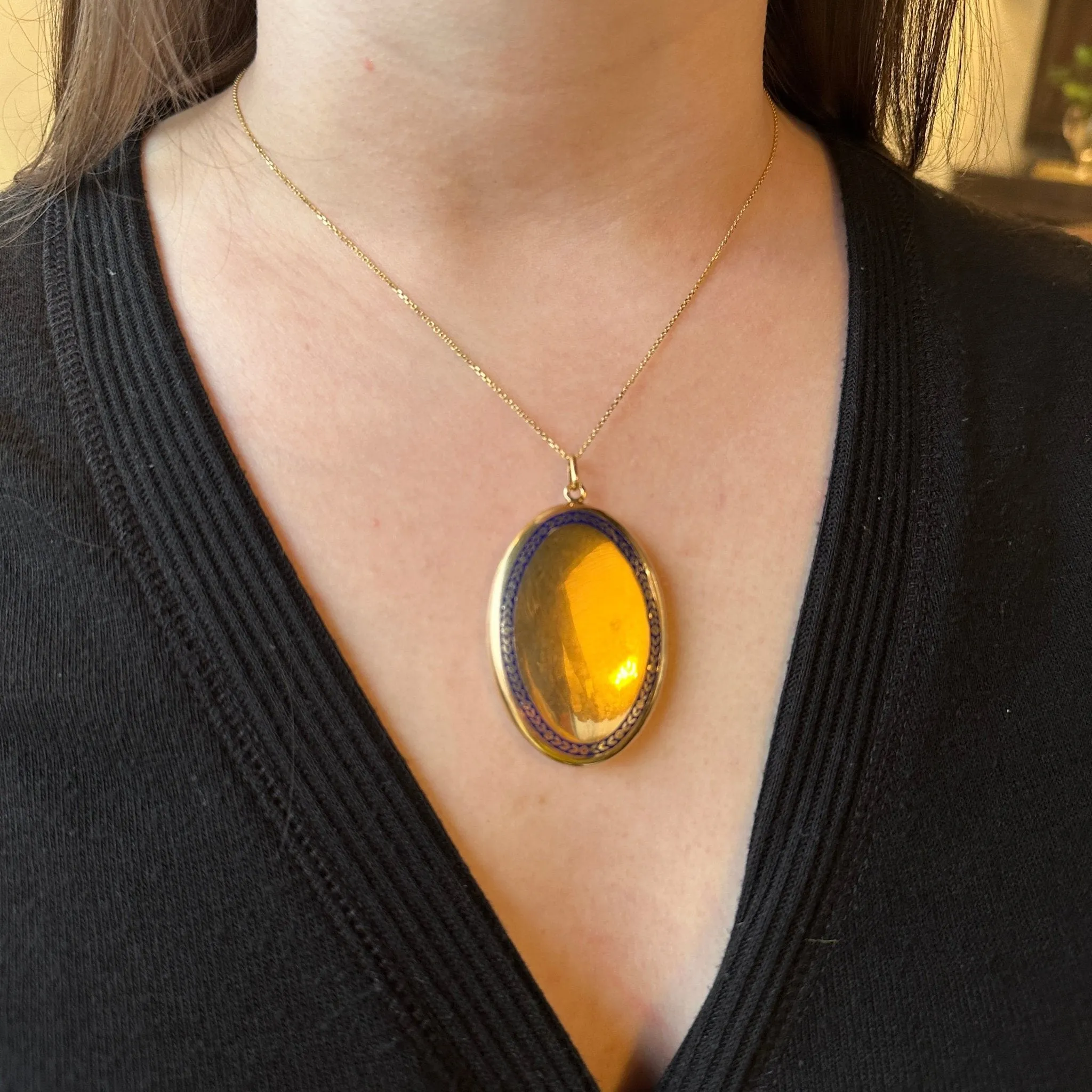 Victorian 18k Yellow Gold Enamel Locket Pendant