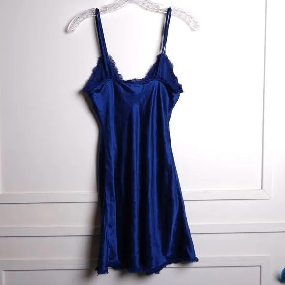 Victoria's Secret Silk Size Small Royal Blue Lace Trim Nightie Short Sleeveless