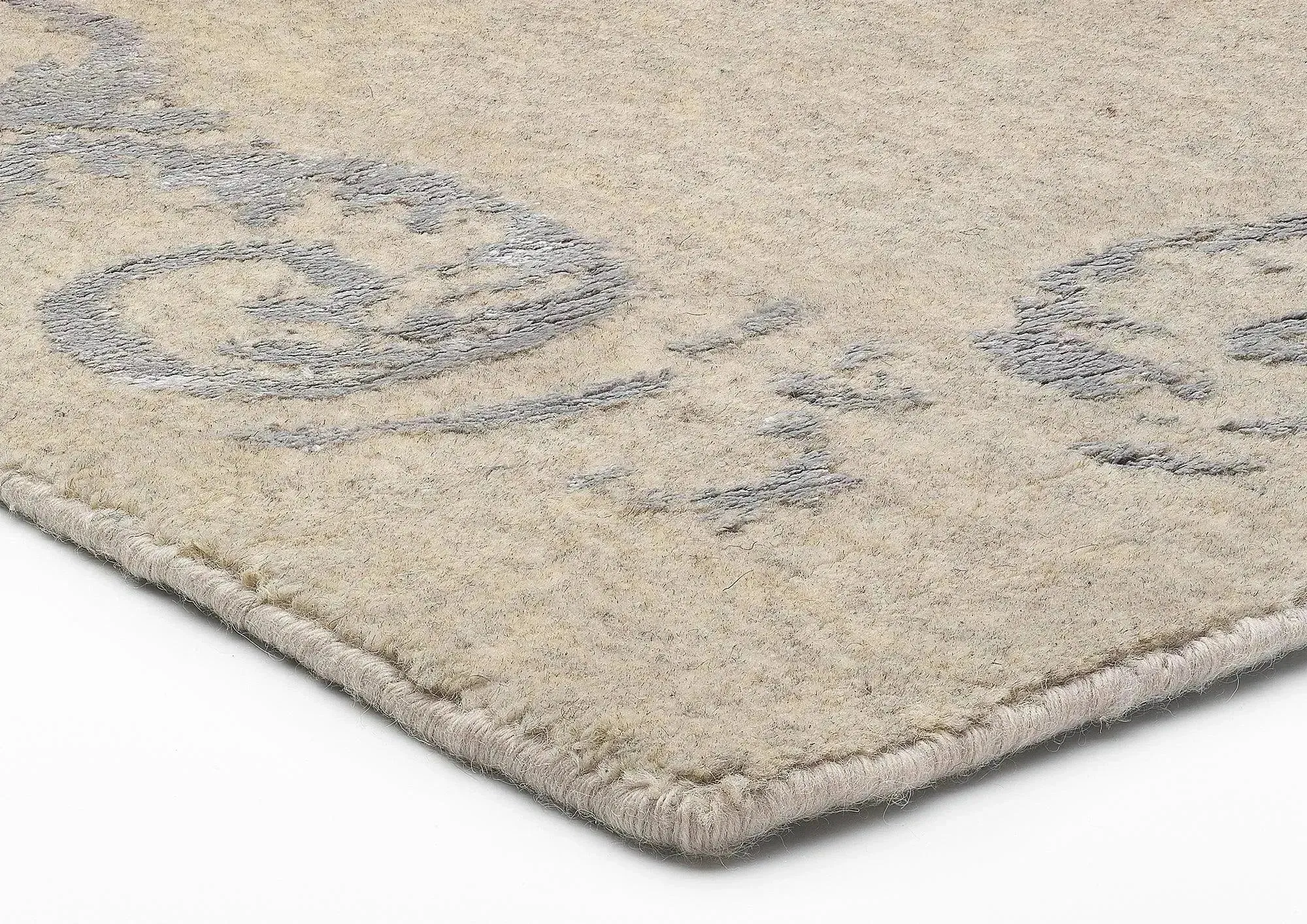 Vienna 48 Silver Transitional Wool Rug