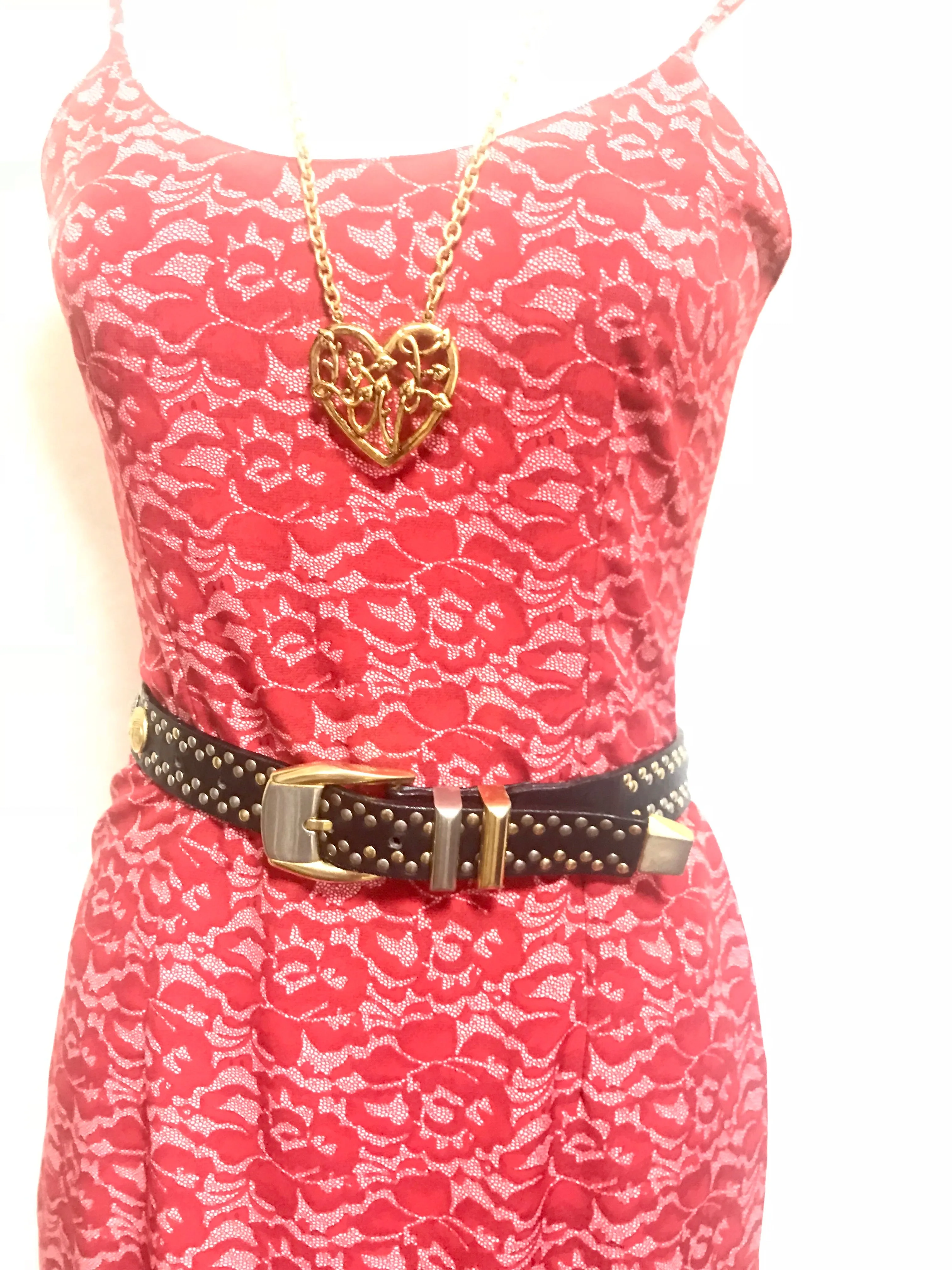 Vintage Moschino golden chain necklace with large arabesque heart design pendant top. Moschino BIJOUX jewelry.